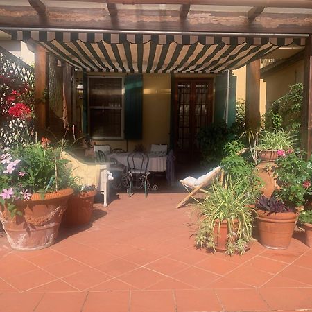 La Terrazza Da Ernestina Apartamento Lucca Exterior foto