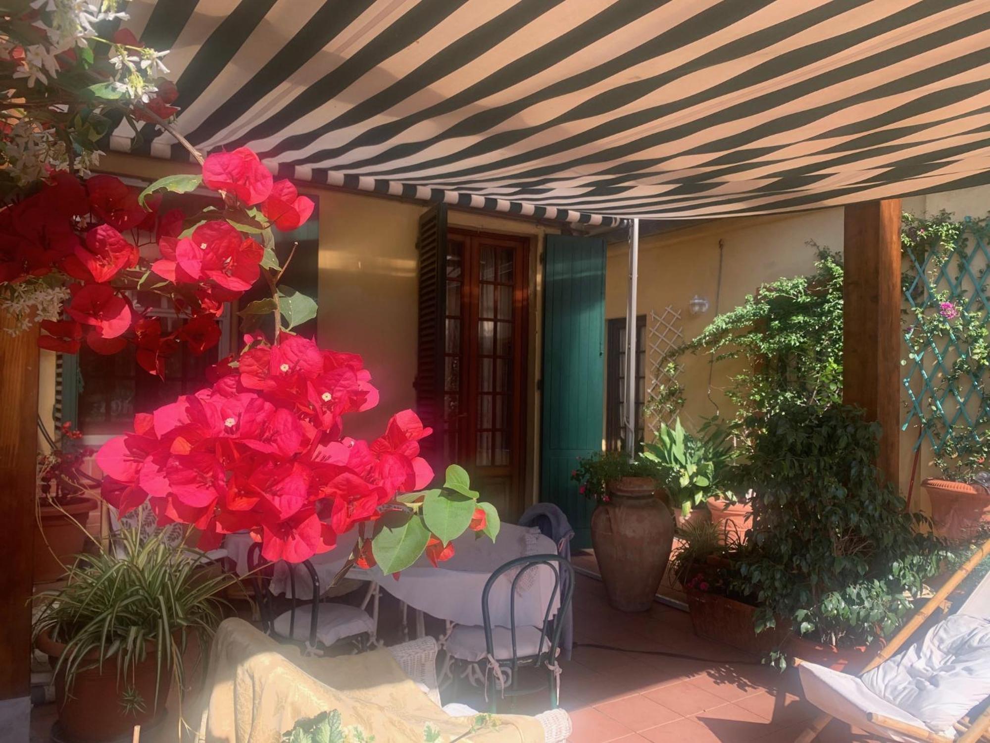 La Terrazza Da Ernestina Apartamento Lucca Exterior foto